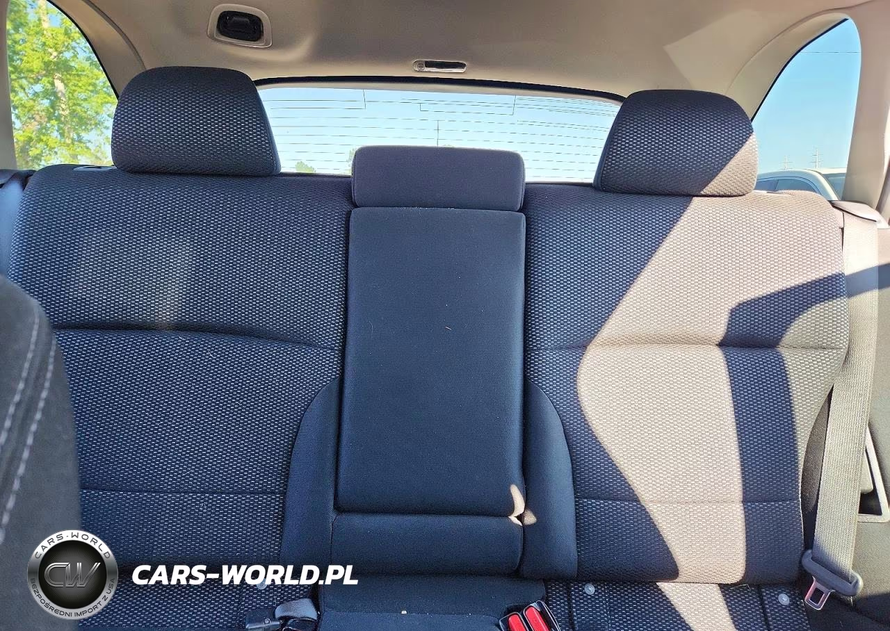 2018 Subaru Outback 2.5I Premium VIN:4S4BSAHC7J3373507 - 10
