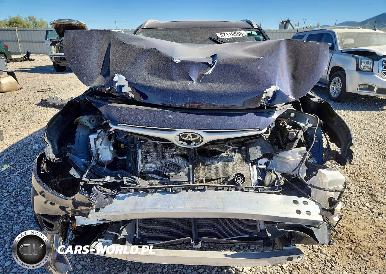 2022 Toyota Highlander Xle VIN:5TDGZRAH6NS117132 - 5