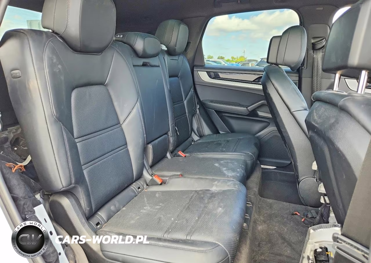 2024 Porsche Cayenne VIN:WP1AL2AYXRDA33796 - 11