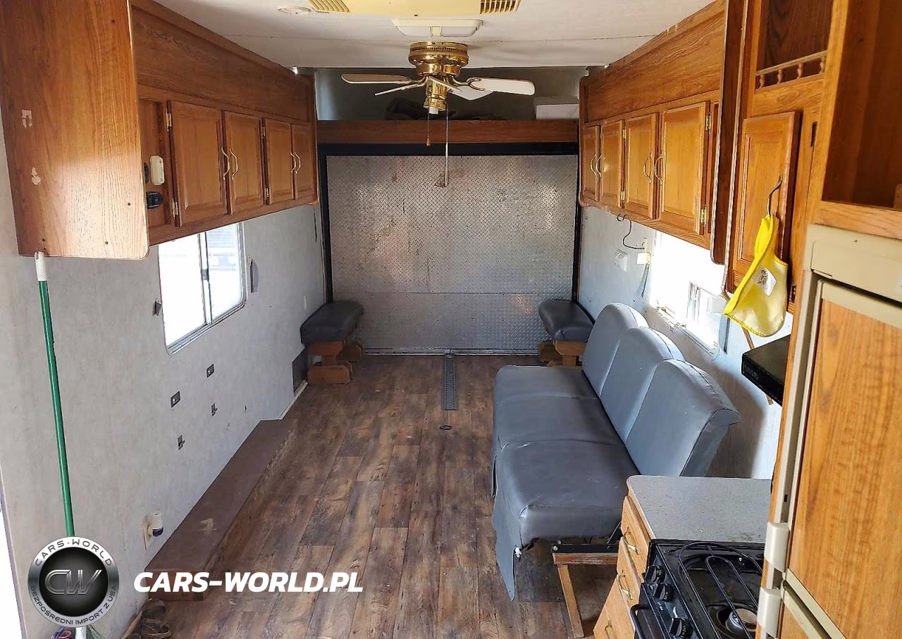 2001 Fleetwood Prowler Camper VIN:1EC7G332X12961150 - 6