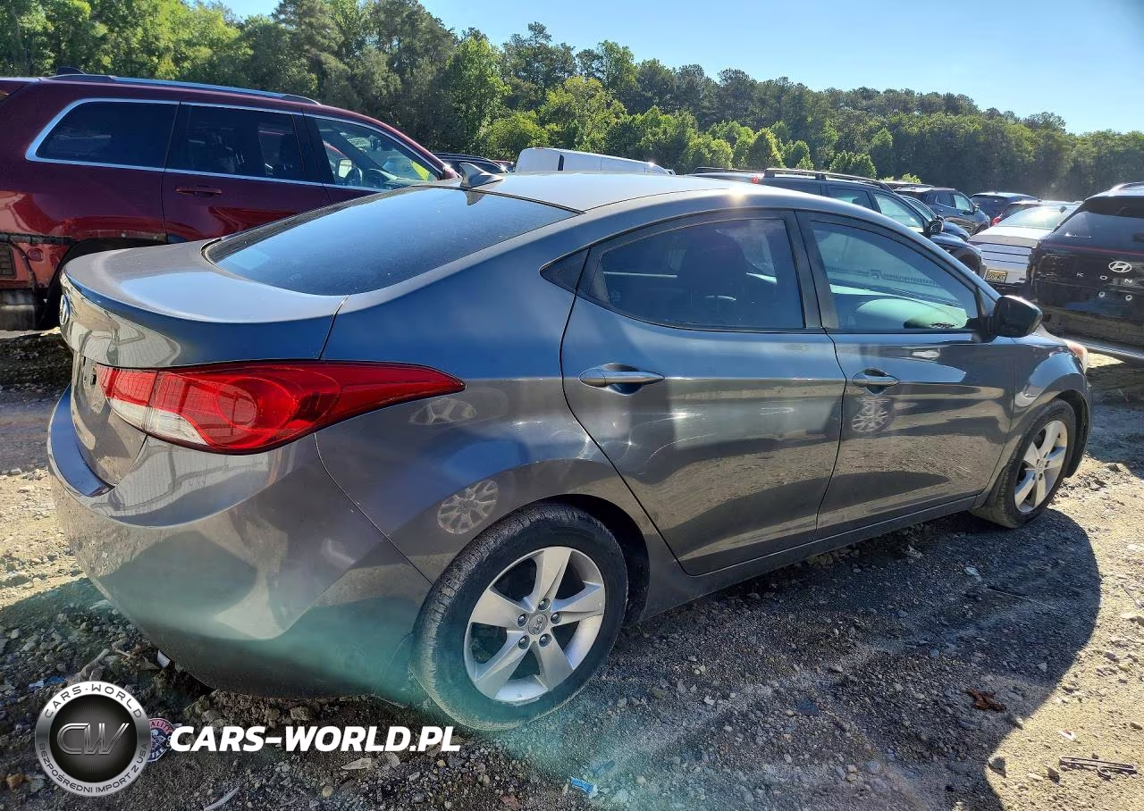 2013 Hyundai Elantra Gls VIN:5NPDH4AE8DH404684 - 3