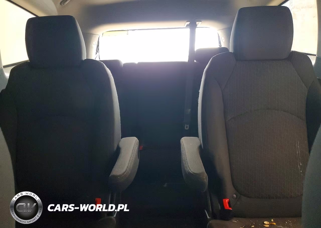 2011 Chevrolet Traverse Lt VIN:1GNKRGED7BJ290910 - 10