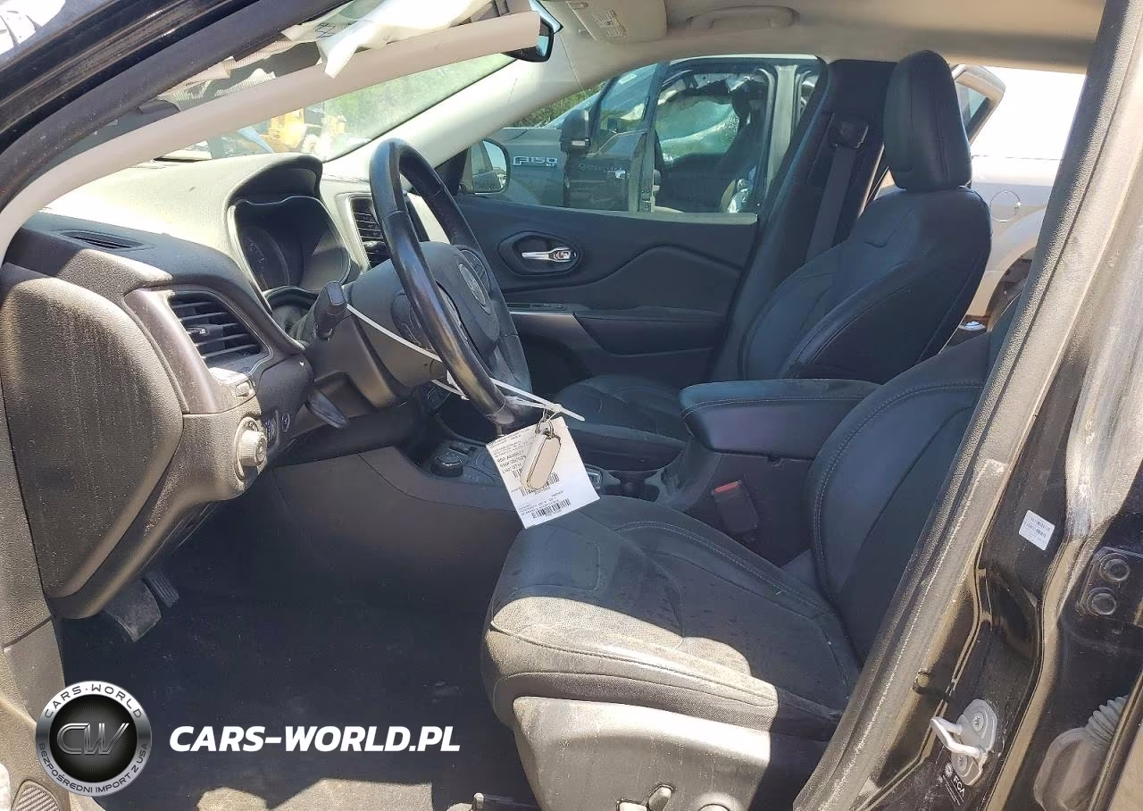 2021 Jeep Cherokee Latitude Lux VIN:1C4PJMMX2MD209149 - 7