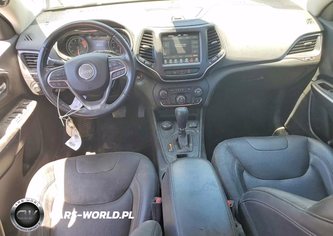2021 Jeep Cherokee Latitude Lux VIN:1C4PJMMX2MD209149 - 8