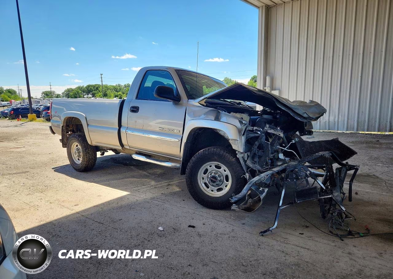 2003 GMC Sierra K2500 Heavy Duty VIN:1GTHK24U13E100718 - 4