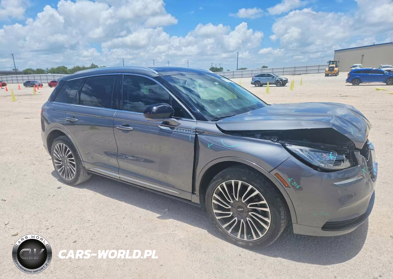 2021 Lincoln Corsair VIN:5LMCJ1DH7MUL10430 - 4