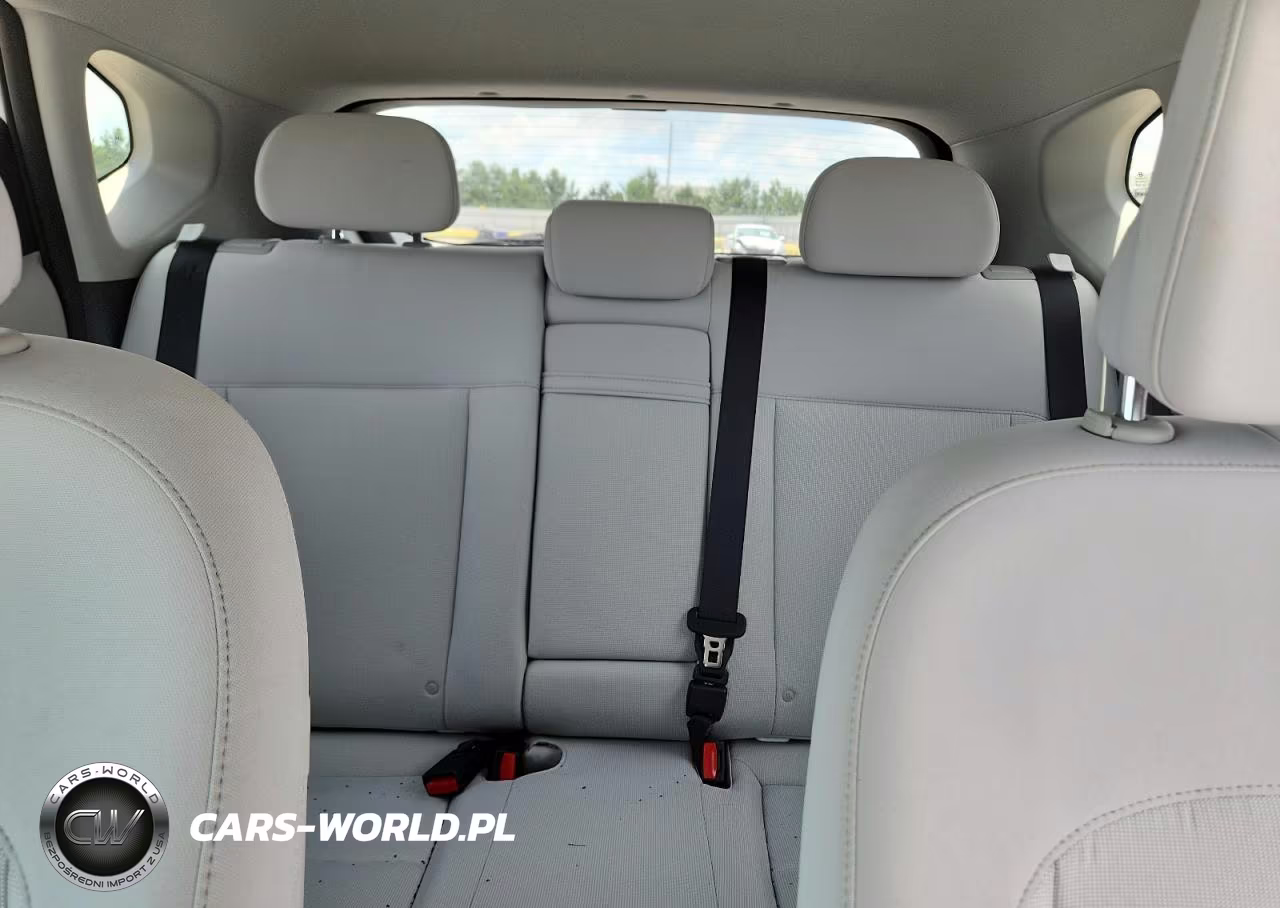 2025 Hyundai Kona Sel VIN:KM8HC3AB6SU221198 - 10