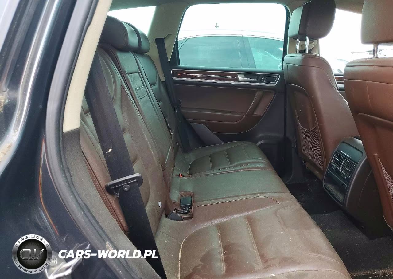 2012 Volkswagen Touareg V6 Tdi VIN:WVGEK9BP0CD006727 - 11