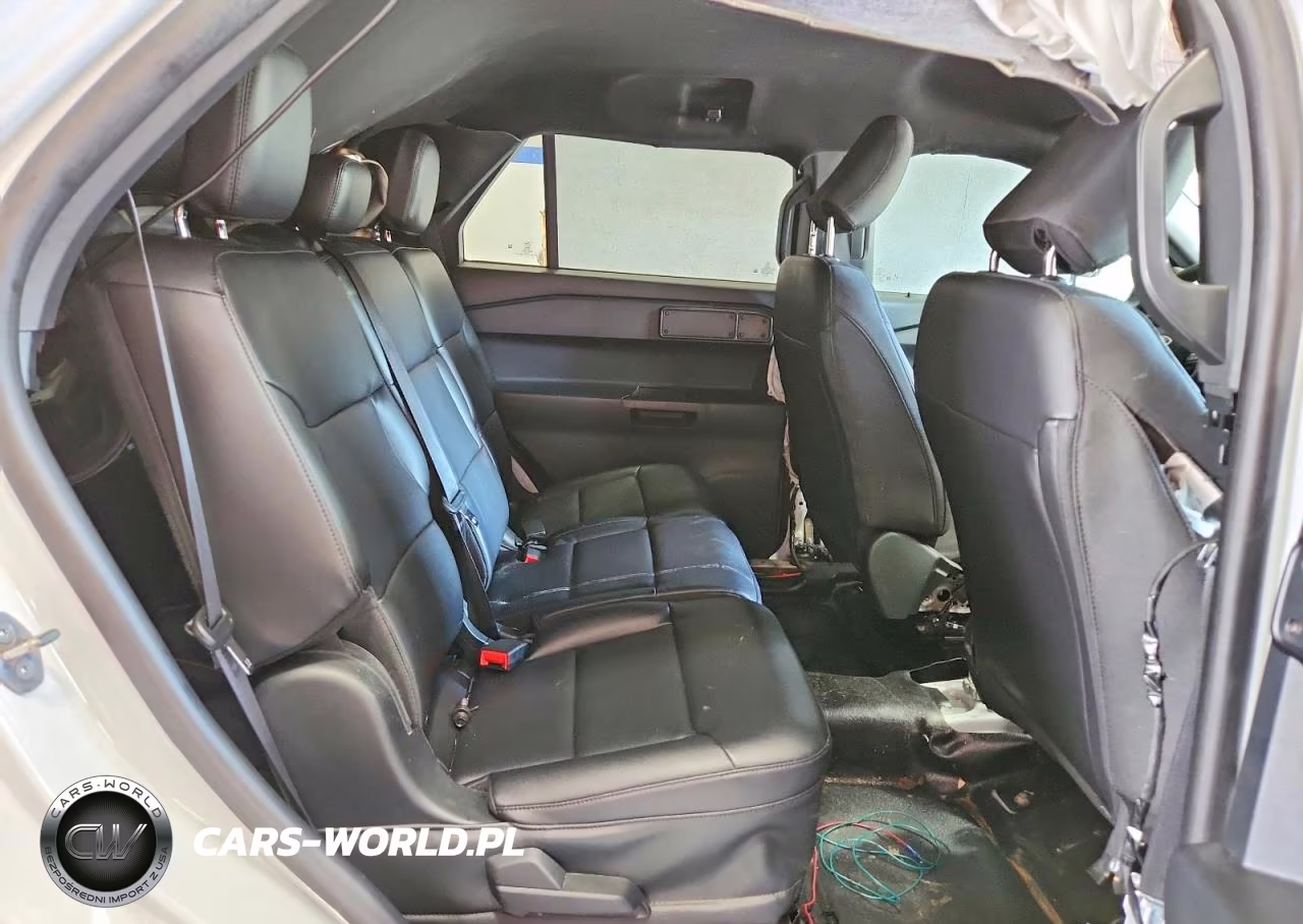 2023 Ford Explorer Police Interceptor VIN:1FM5K8AC8PGB97813 - 11