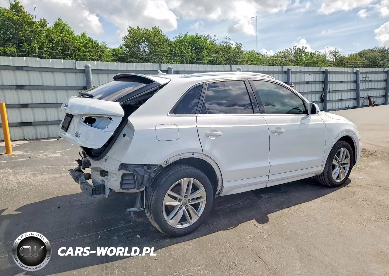 2017 Audi Q3 Premium Plus VIN:WA1JCCFS8HR012243 - 3