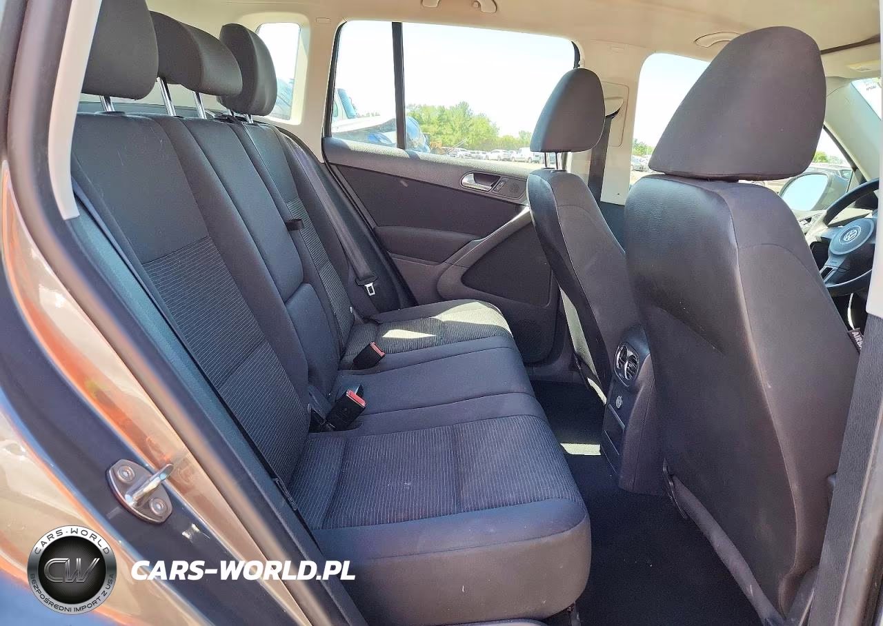 2012 Volkswagen Tiguan S VIN:WVGBV7AX2CW005034 - 10