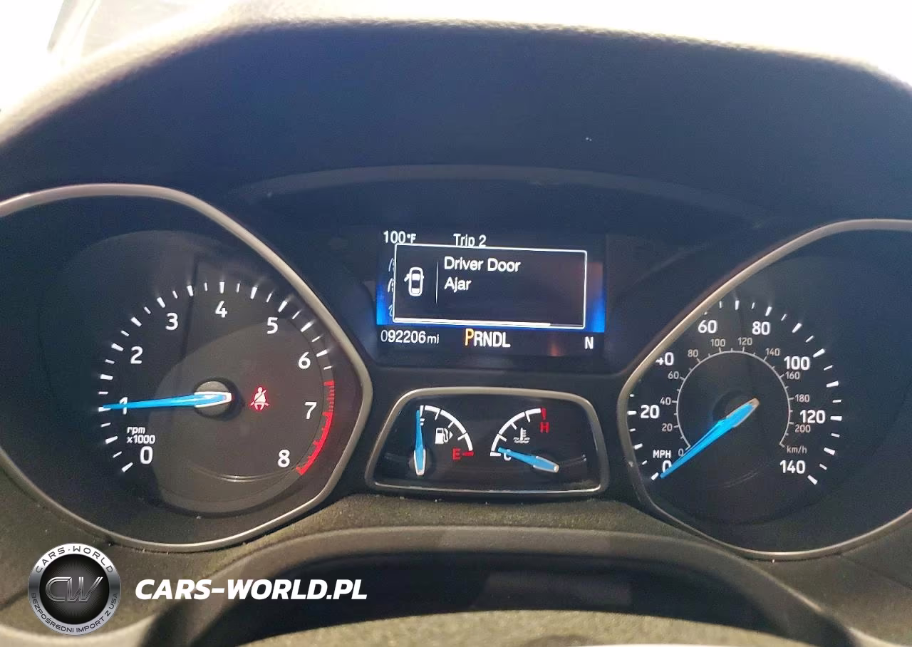 2016 Ford Focus Se VIN:1FADP3F25GL365831 - 9