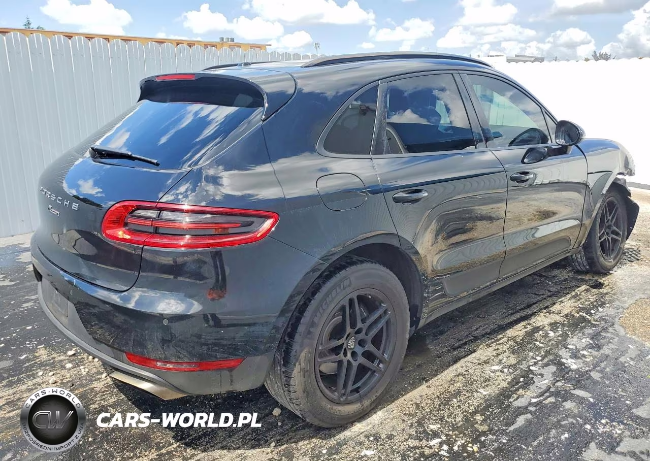 2018 Porsche Macan VIN:WP1AA2A58JLB21543 - 3