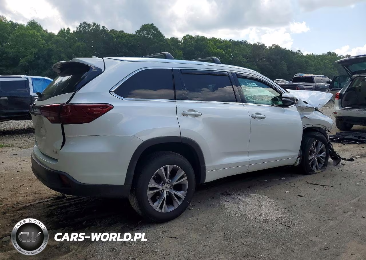 2015 Toyota Highlander Xle VIN:5TDKKRFH7FS069889 - 3
