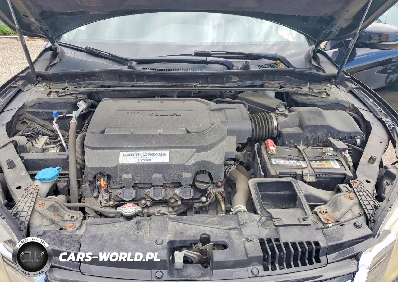 2015 Honda Accord Touring VIN:1HGCR3F94FA008830 - 11