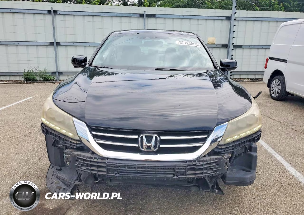 2015 Honda Accord Touring VIN:1HGCR3F94FA008830 - 5