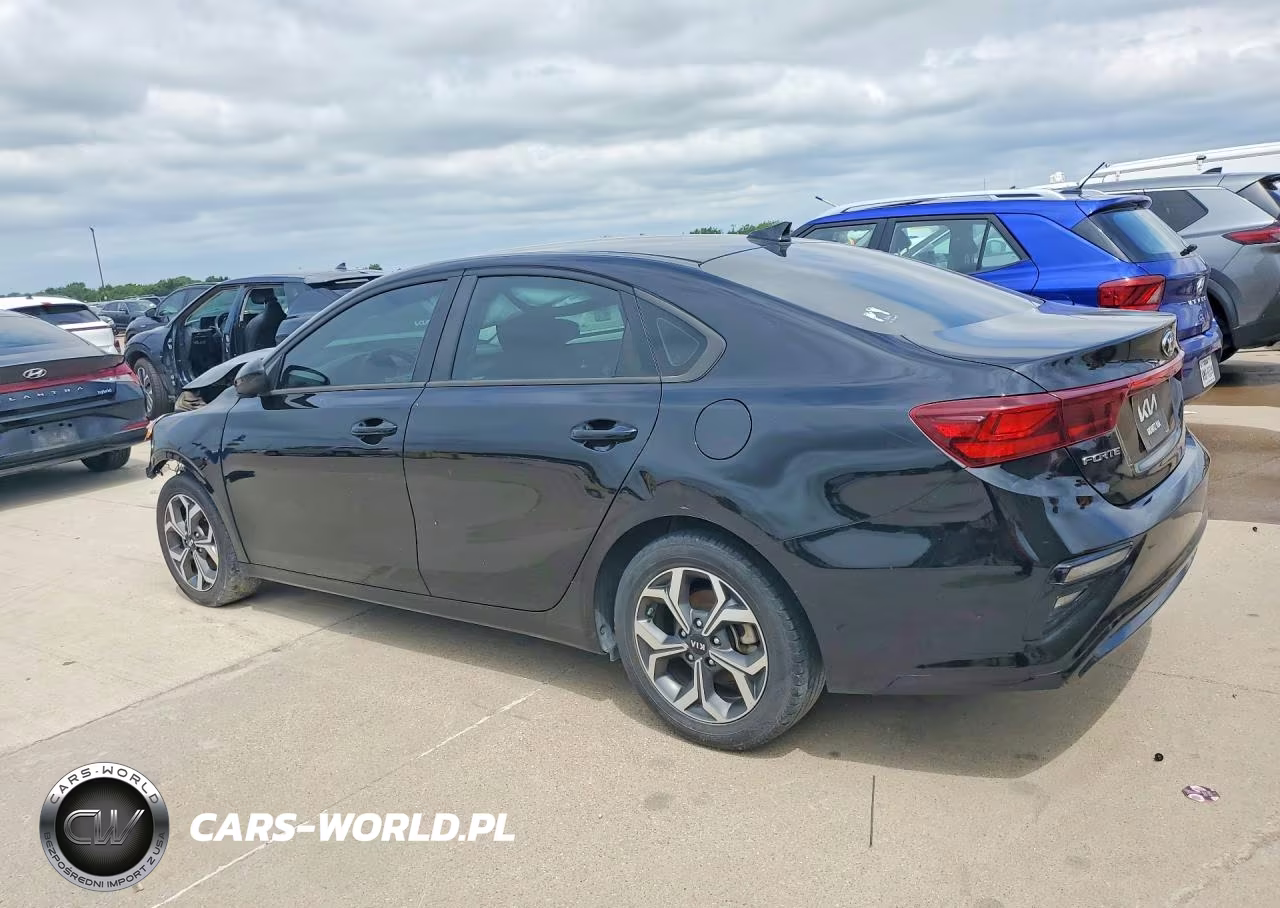 2021 Kia Forte Lxs VIN:3KPF24AD4ME411735 - 2