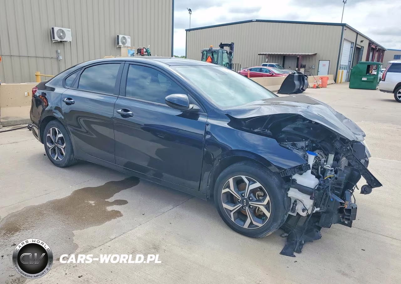 2021 Kia Forte Lxs VIN:3KPF24AD4ME411735 - 4