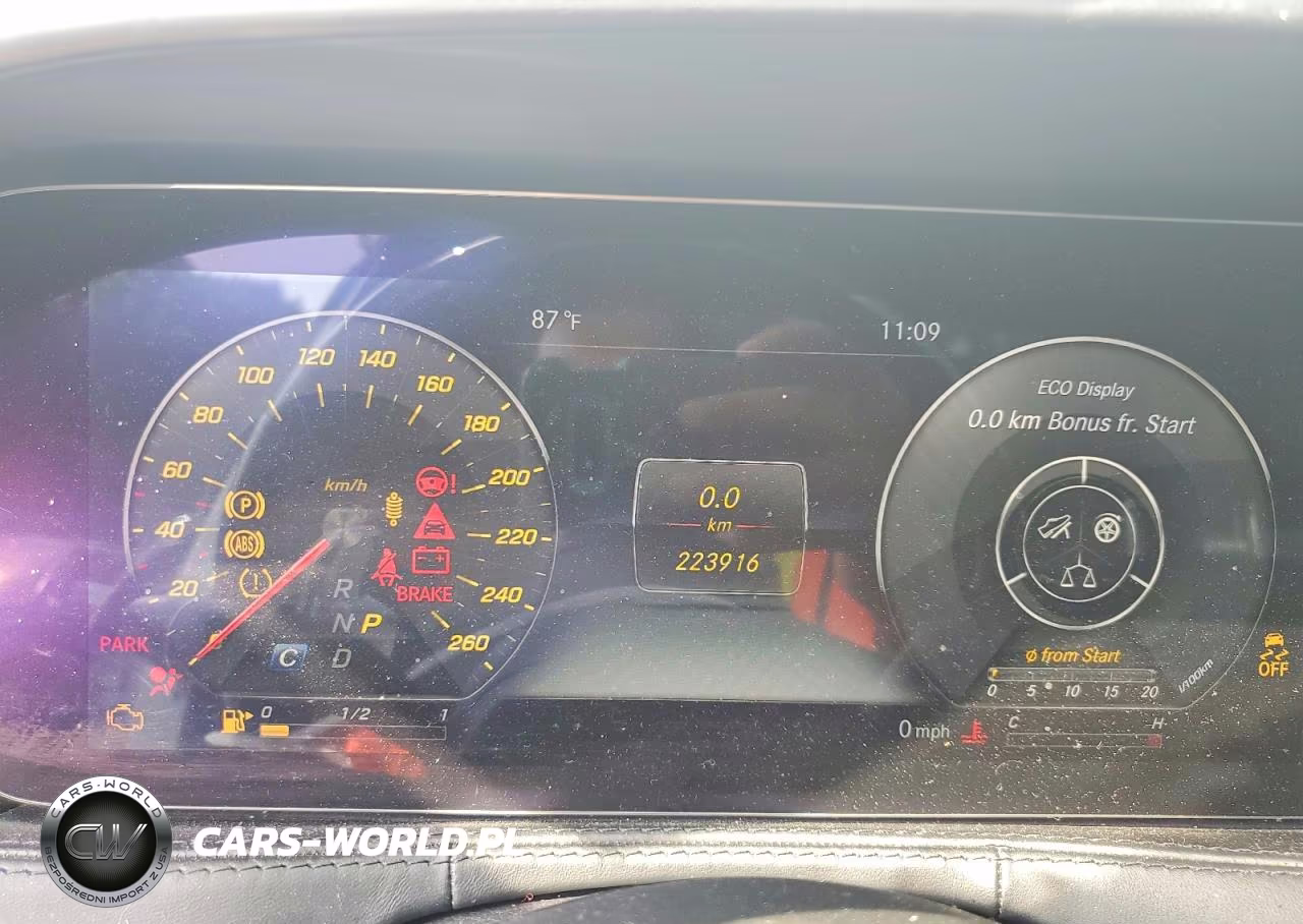 2019 Mercedes-Benz S 560 4Matic VIN:WDDUG8GBXKA490467 - 9