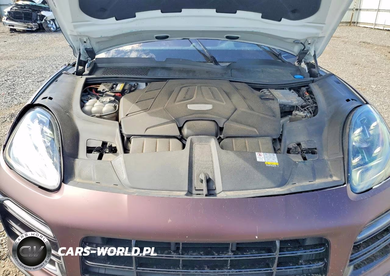 2022 Porsche Cayenne S Coupe VIN:WP1BB2AY6NDA52587 - 12