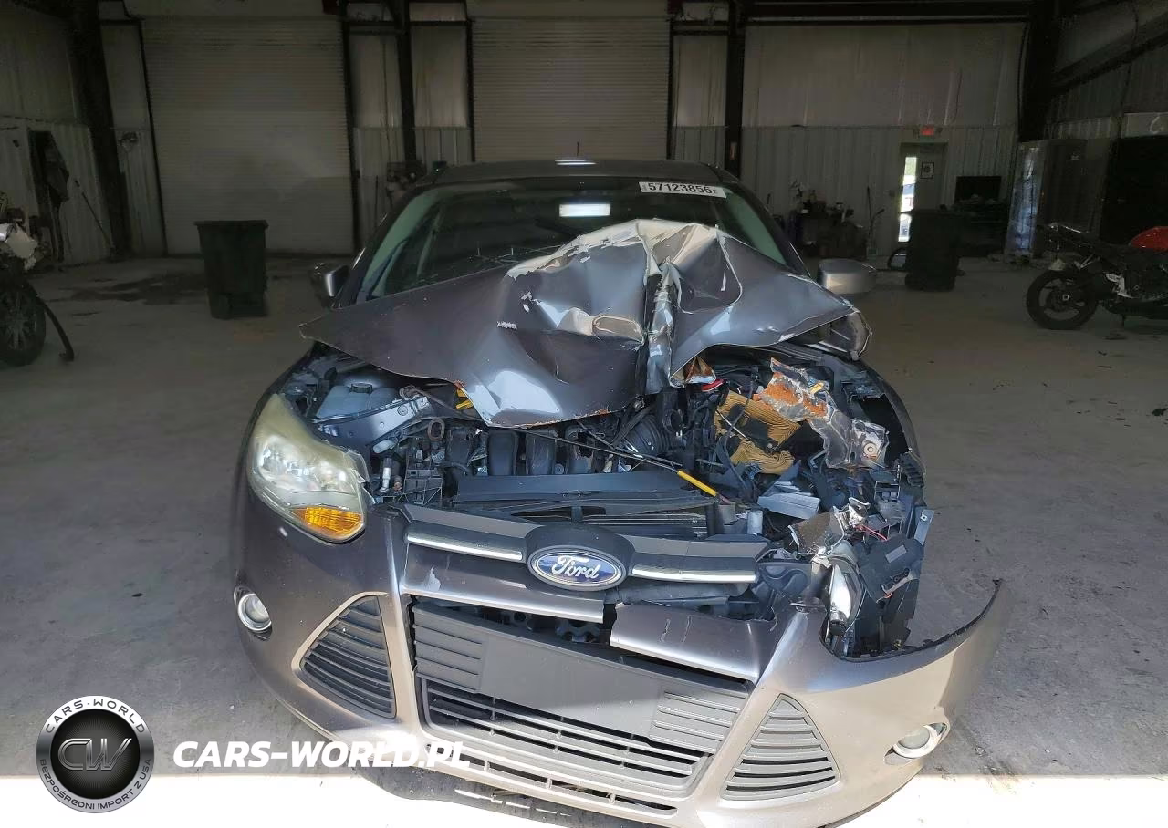 2012 Ford Focus Se VIN:1FAHP3F24CL370501 - 5