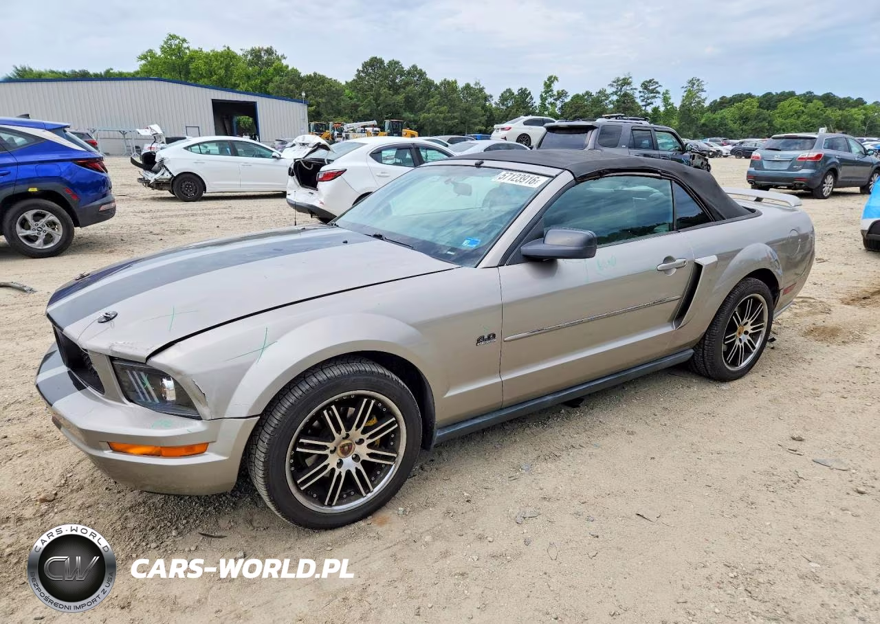2005 Ford Mustang