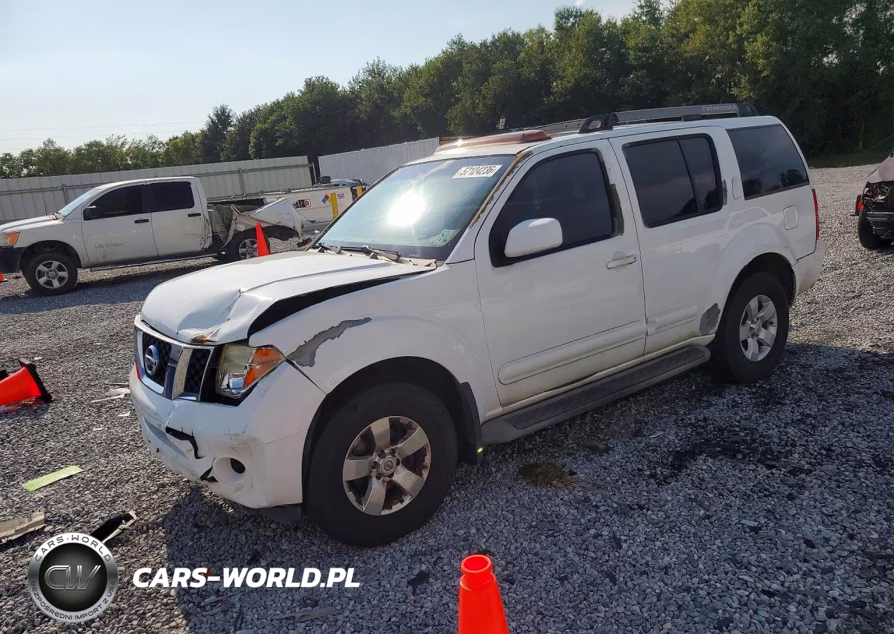2005 Nissan Pathfinder Xe
