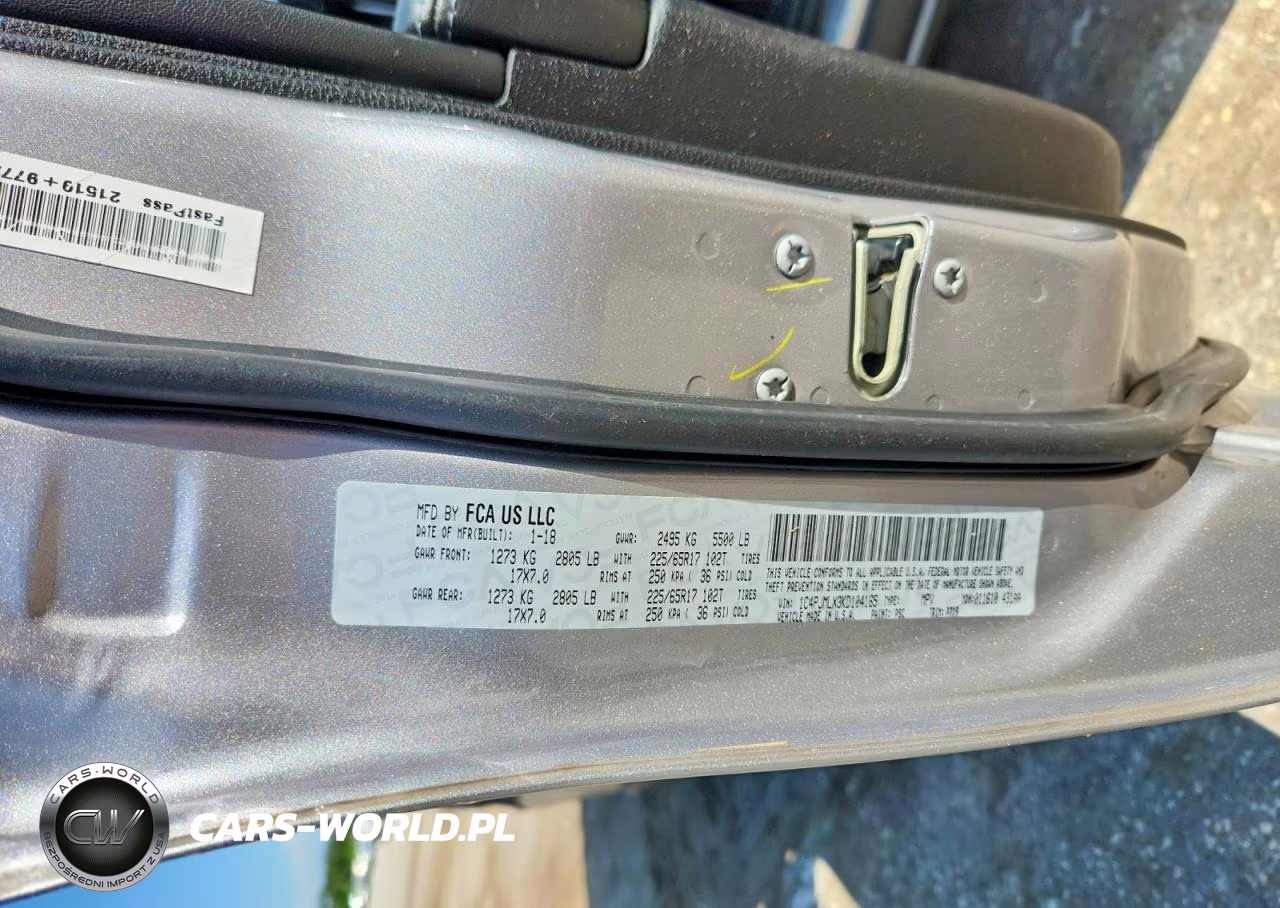2019 Jeep Cherokee Latitude Plus VIN:1C4PJMLX3KD104165 - 13
