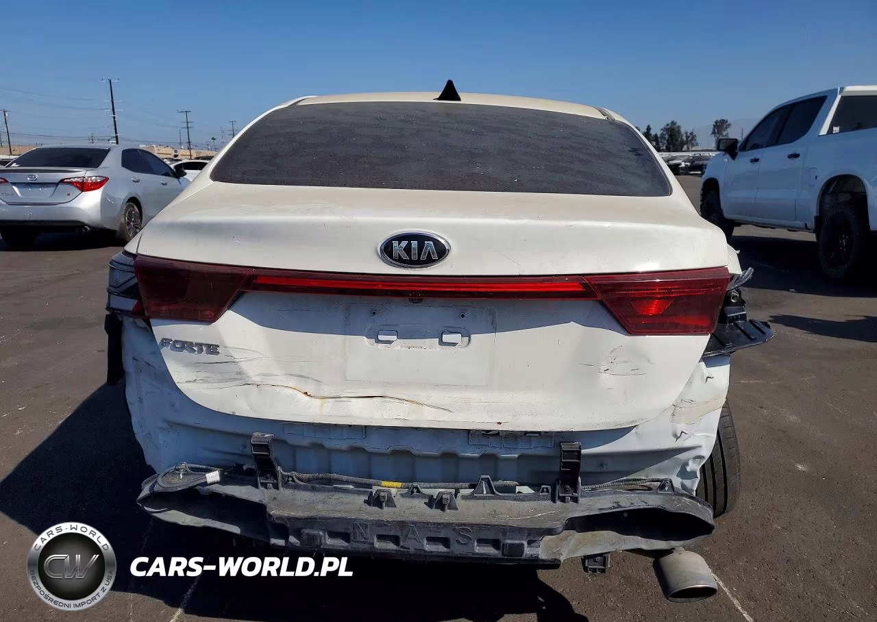 2020 Kia Forte Lxs VIN:3KPF24AD5LE184134 - 6
