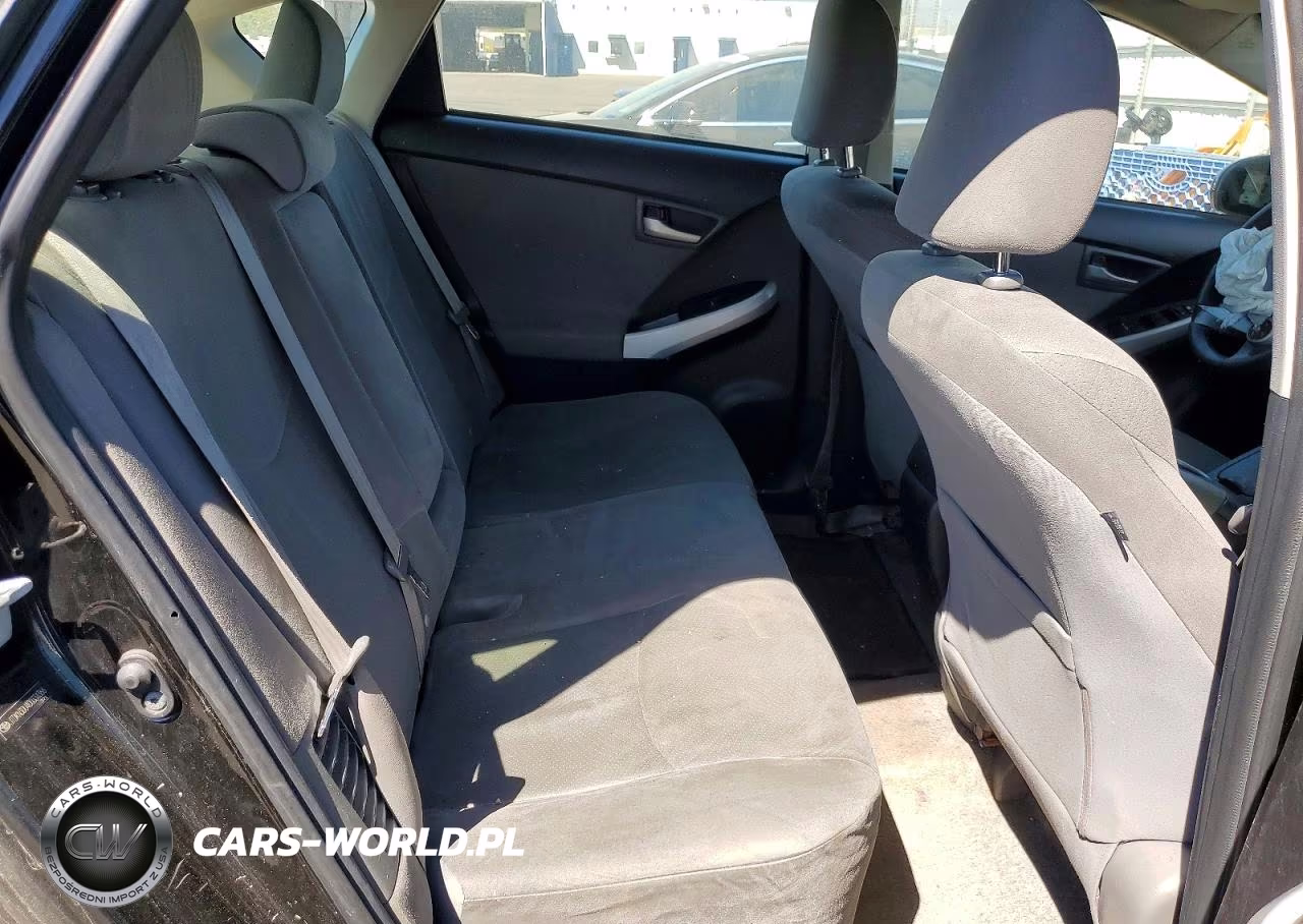 2012 Toyota Prius Two VIN:JTDKN3DU4C0334366 - 10