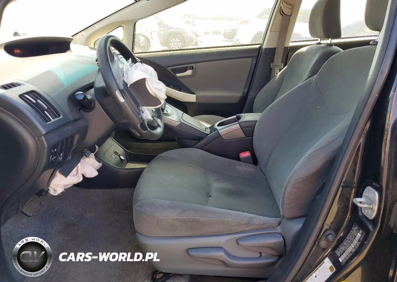 2012 Toyota Prius Two VIN:JTDKN3DU4C0334366 - 7