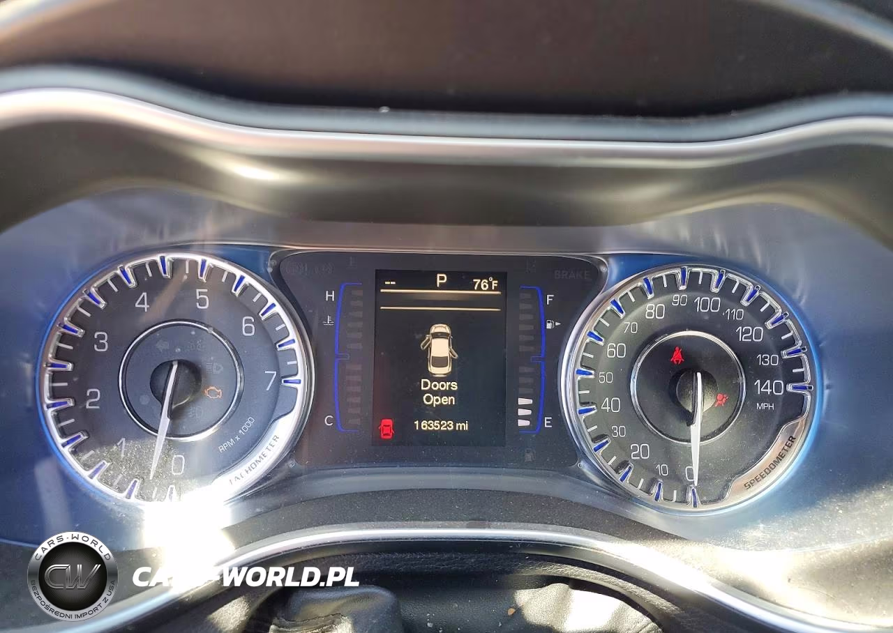 2015 Chrysler 200 Limited VIN:1C3CCCAB9FN574439 - 9