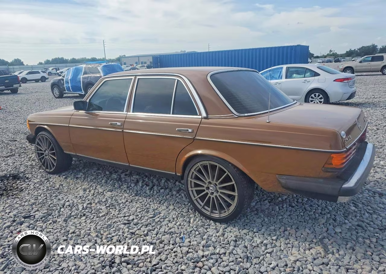 1980 Mercedes-Benz 240 D VIN:00012312312161460 - 2