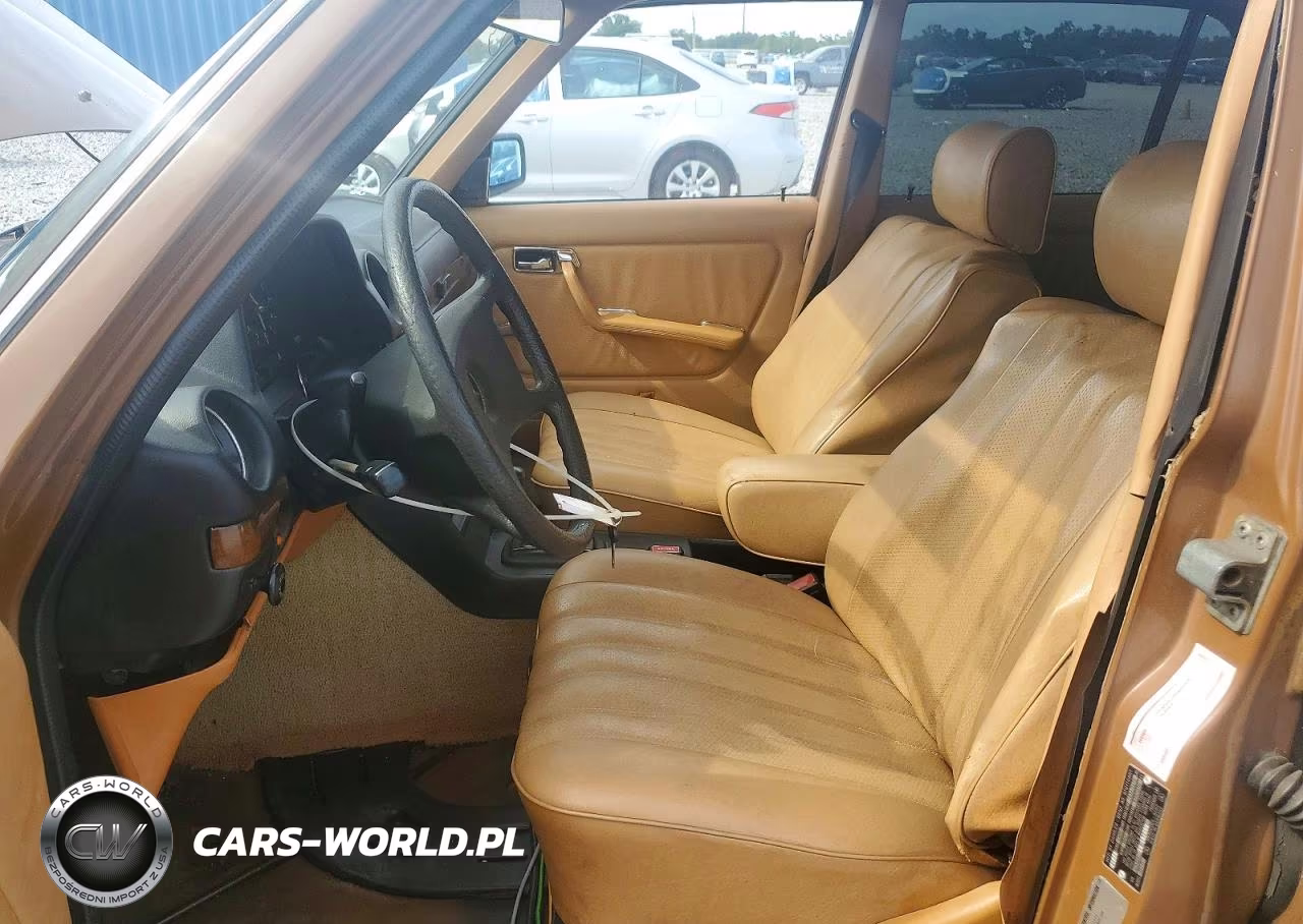 1980 Mercedes-Benz 240 D VIN:00012312312161460 - 7