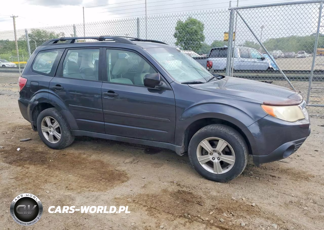 2011 Subaru Forester 2.5X VIN:JF2SHBBC2BH746220 - 4