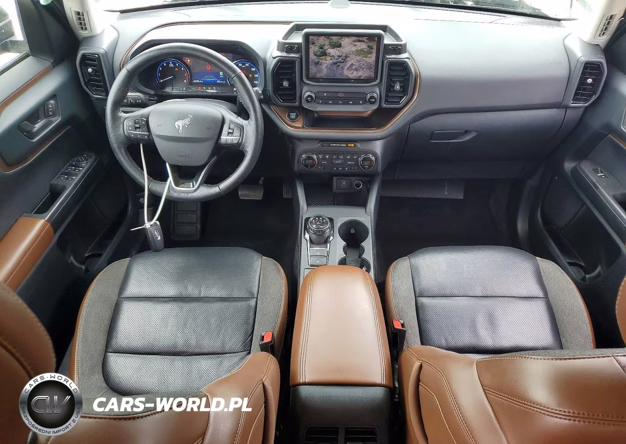 2021 Ford Bronco Sport Outer Banks VIN:3FMCR9C63MRA35124 - 8