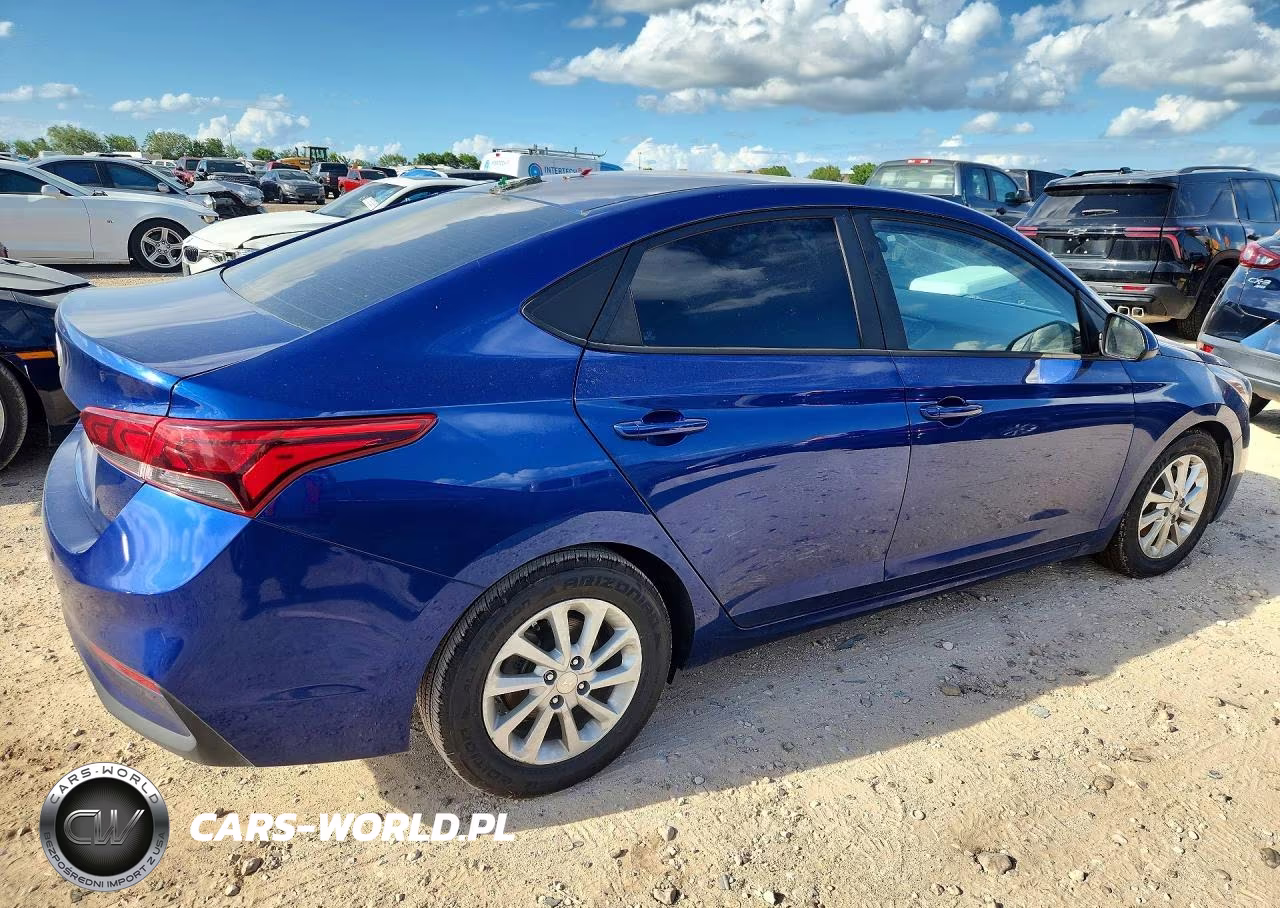 2018 Hyundai Accent Sel VIN:3KPC24A36JE010516 - 3