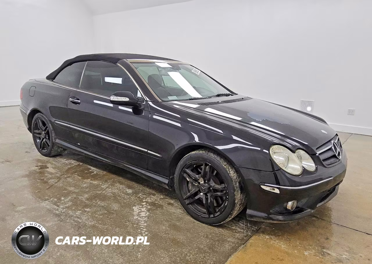 2007 Mercedes-Benz Clk 550 VIN:WDBTK72F87T075585 - 4