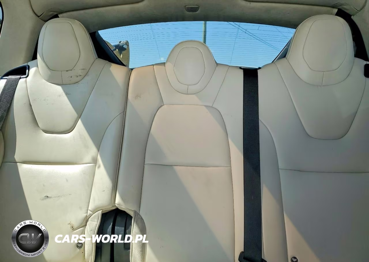 2019 Tesla Model X VIN:5YJXCAE25KF181347 - 10