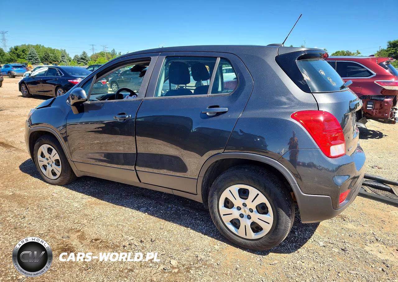 2019 Chevrolet Trax Ls VIN:3GNCJKSB2KL184715 - 2