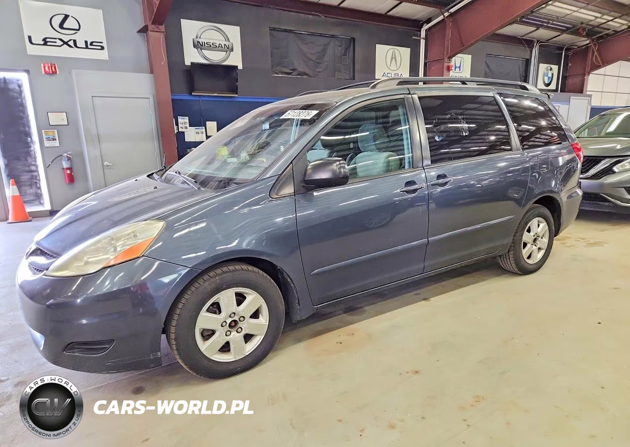 2009 Toyota Sienna Le 7-Passenger
