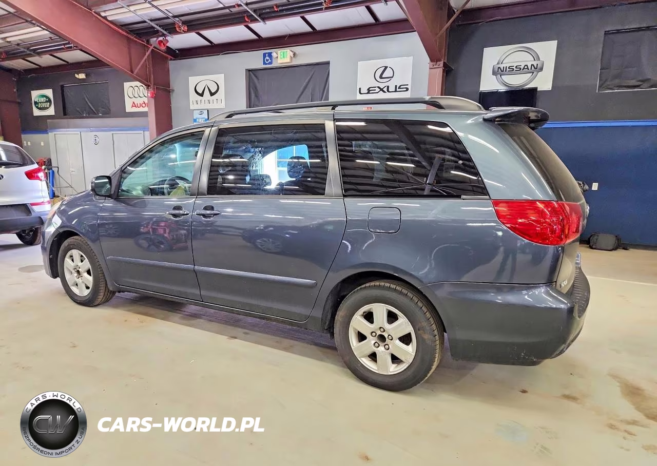 2009 Toyota Sienna Le 7-Passenger VIN:5TDZK23C79S236321 - 2