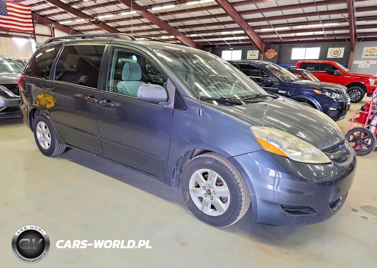 2009 Toyota Sienna Le 7-Passenger VIN:5TDZK23C79S236321 - 4