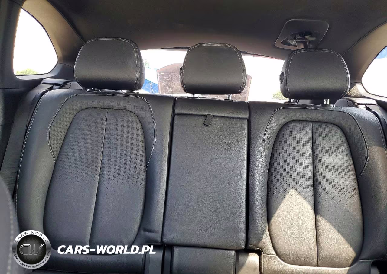 2016 BMW X1 xDrive28I VIN:WBXHT3C37GP887697 - 10
