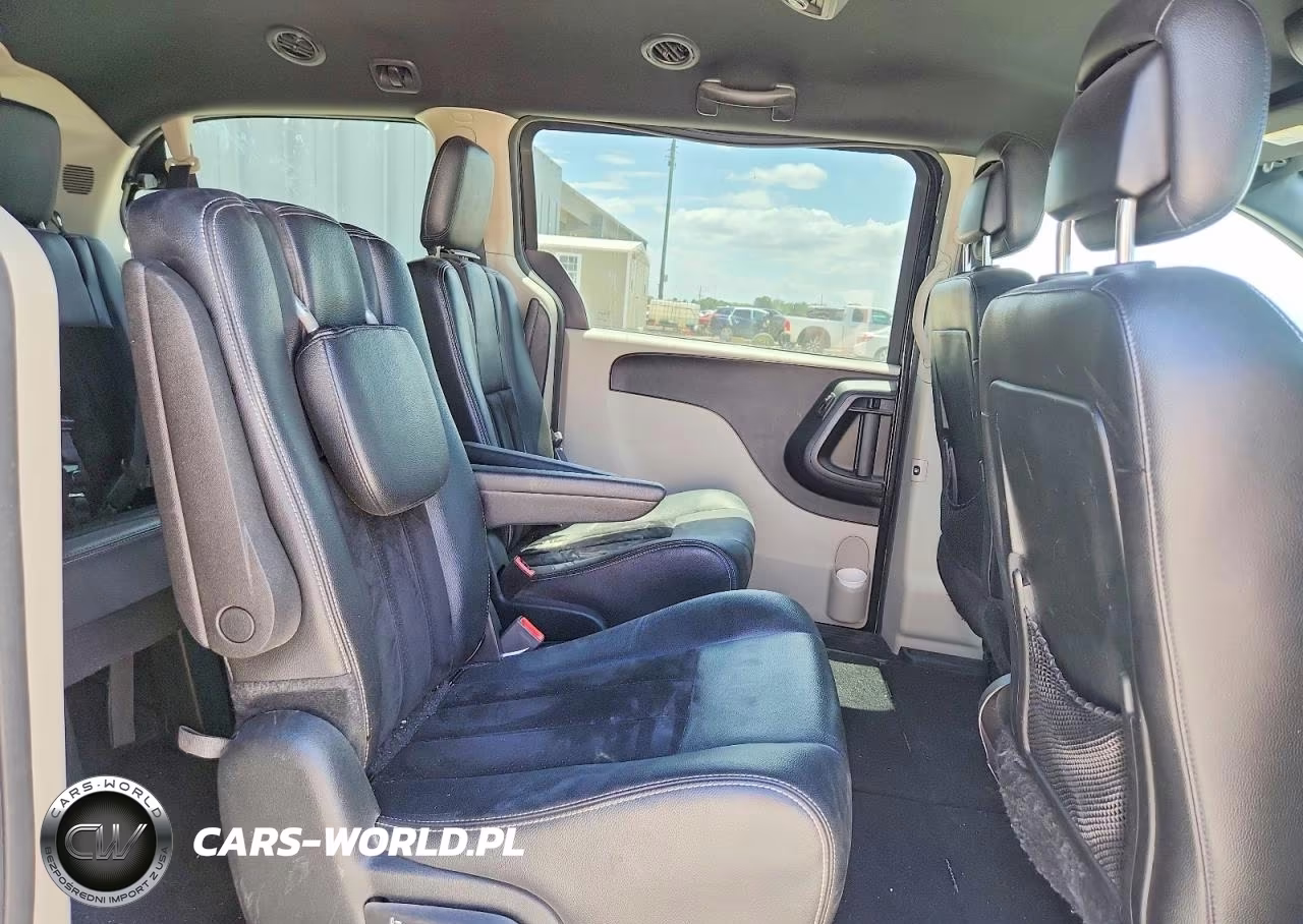 2018 Dodge Grand Caravan Sxt VIN:2C4RDGCGXJR327901 - 11