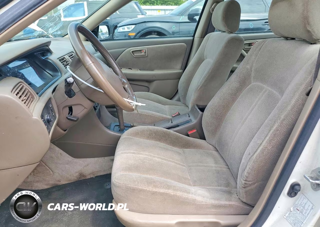 1999 Toyota Camry Le VIN:JT2BG22K0X0335812 - 7