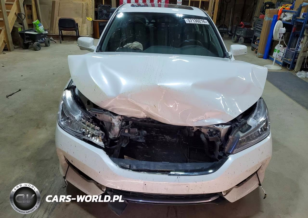 2017 Honda Accord Touring Hybrid VIN:JHMCR6F74HC005852 - 5