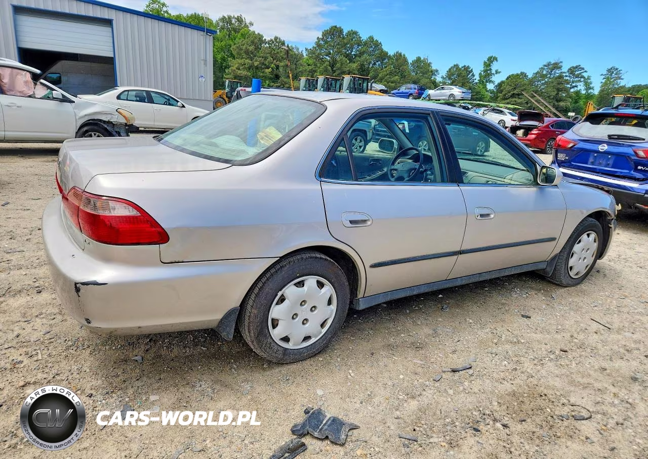 1998 Honda Accord Lx VIN:1HGCG5640WA256109 - 3