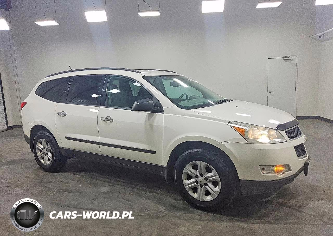 2012 Chevrolet Traverse Ls VIN:1GNKVFED7CJ228690 - 4