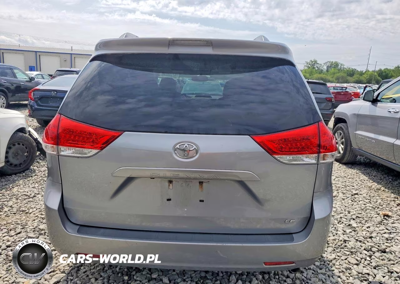2014 Toyota Sienna Le VIN:5TDKK3DC9ES518072 - 6